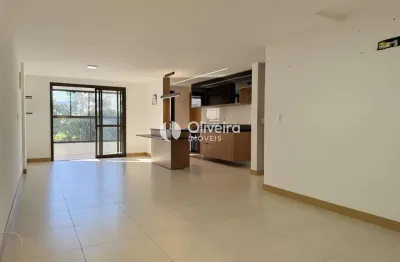 Apartamento à venda com 03 quartos, 105m2 e 01 box duplo no centro!