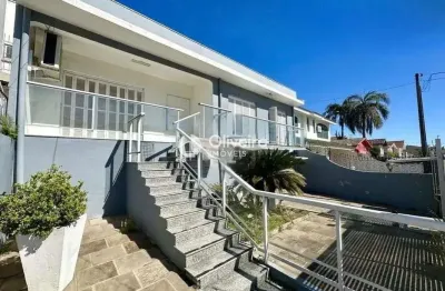 Casa com 4 quartos para alugar na Rua Honorio Magno, 431, Duque de Caxias, Santa Maria