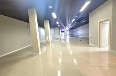 Sala comercial para alugar na Avenida Nossa Senhora Medianeira, 833, Nossa Senhora Medianeira, Santa Maria