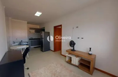 Apartamento Semimobiliado com 1 Quarto para Locação e Venda em Camobi, Santa Mar