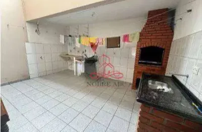 Sobrado com 3 quartos e 6 banheiros à venda, 150 m²