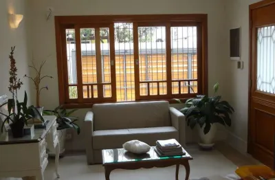 Casa com 3 quartos à venda na Rua Caiapônia, --, Alto da Lapa, São Paulo