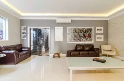 Casa comercial à venda na Rua Estados Unidos, --, Jardim América, São Paulo