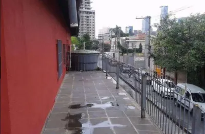 Sobrado / ponto comercial | 150m² | 4 dormitórios | 2 vagas