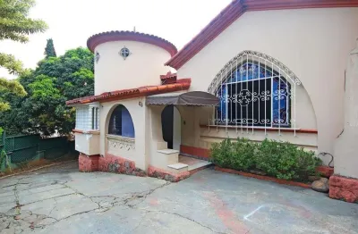 Casa com 4 quartos à venda na Rua Itaquera, --, Pacaembu, São Paulo