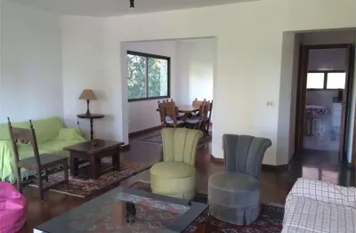 Apartamento bem localizado, moema indios, fora de rota!!