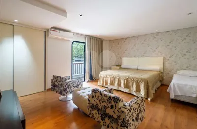 Apartamento com 4 quartos à venda na Rua Barão de Jaceguai, --, Campo Belo, São Paulo