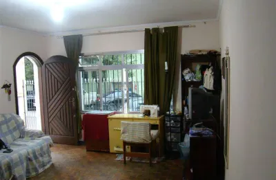 Melhor da vila olimpia, loja moderna, rua de grande movto de pedestres e veiculos