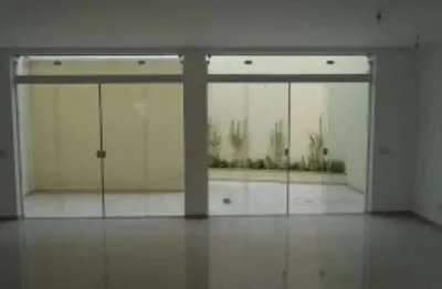 Sobrado Novo à venda na V.Gumercindo - 3 Suites/Living 3 ambientes/ 3 Vagas na garagem-