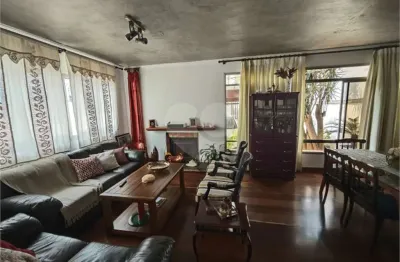 Casa com 5 quartos à venda na Rua Cotinguiba, --, Planalto Paulista, São Paulo