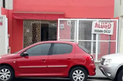 Casa comercial no coração de moema, salão + 3 salas, venha visitar!