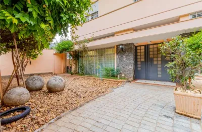 Casa tipo para venda em pacaembu com 5 quartos, sendo 3 suítes, 523m²