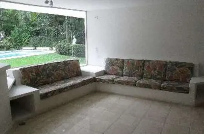 Sobrado, alto padrão, à venda no real parque! 850 m2  de terreno e 20 mts de frente.