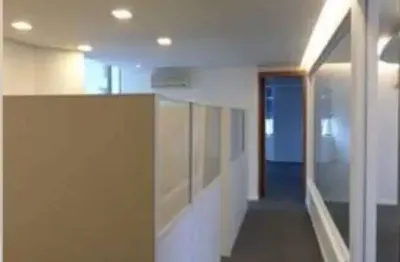 Laje comercial para venda ou locação com 442,36 m² úteis, com oito banheiros, 2 copas, dez vagas