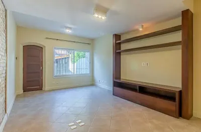 Casa com 3 quartos à venda na Rua Demóstenes, --, Campo Belo, São Paulo
