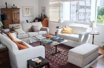 Apartamento amplo, com 3 dormitórios, excelente localização no jardim paulista.