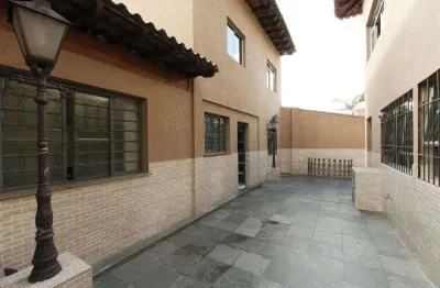 Casa comercial e residencial a 100 metros do metro sumaré