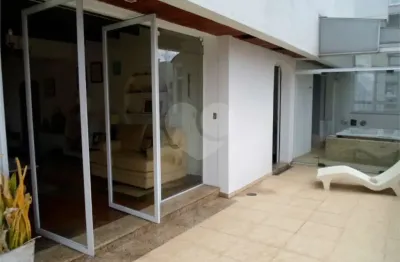 Cobertura penthouse em moema 200m2 - 2 vagas reformada.