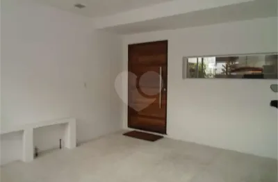 Casa comercial à venda na Rua Guararapes, --, Brooklin, São Paulo