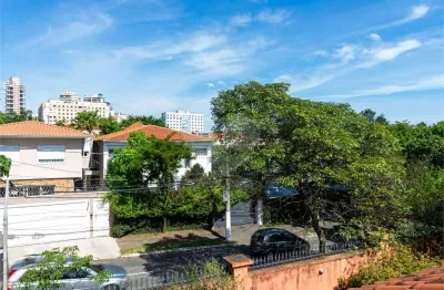 Ampla casa para venda ou locação na melhor localização dos jardins