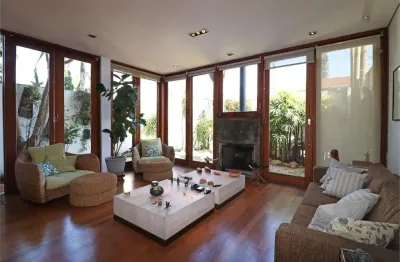 Casa venda 3 dormitórios, sendo 2 suítes e 4 vagas no brooklin