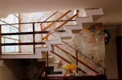 Sobrado com 4 dormitórios com churrasqueira no planalto paulista!