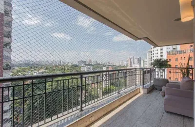 Apto elegante e sofisticado ao lado do parque ibirapuera. 3 suites, 5 vagas.