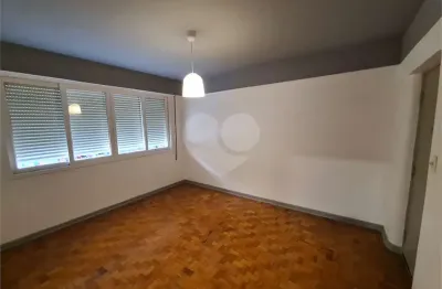 Apto. á venda jardins,2 quartos, sala, cozinha, dep. empregada