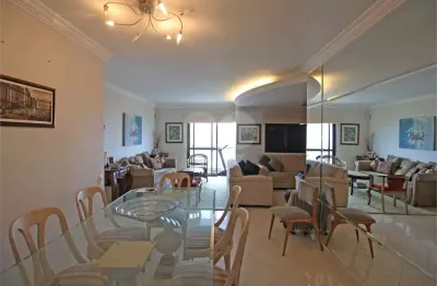 Apartamento com 3 quartos à venda na Rua Pereira Leite, --, Sumaré, São Paulo