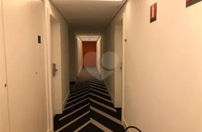 Descubra o equilíbrio perfeito entre conforto e estilo no no prestigiado v house, a venda no melhor da região!