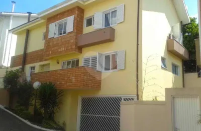 Sobrado  no brooklin á venda em condomínio fechado - 4 suítes,, 3 vagas, com churrasqueira, lindo!!!