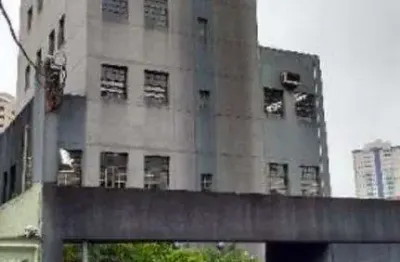 Predio comercial com 932 m2 de a.constr. na estação sta.cruz do metro
