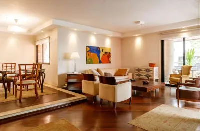 Apartamento - 220 m²-  4 quartos - 3 suítes - 4 vagas de garagem - moema pássaros