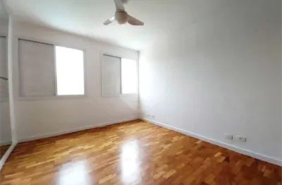 Apartamento com 3 quartos à venda na Rua Doutor Haberbeck Brandão, --, Moema, São Paulo