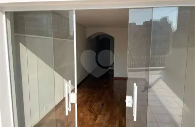 'sobrado - 3 dorms - 1 suíte - 2 vagas - alto da lapa