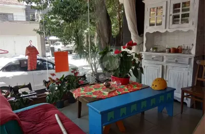 Casa comercial à venda na Avenida Sabiá, --, Moema, São Paulo