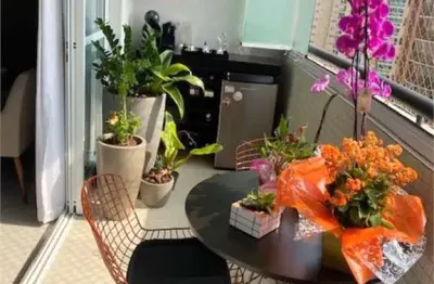 Imóvel alto padrão reformado com 4 dormitórios. ao lado do metrô praça da árvore.