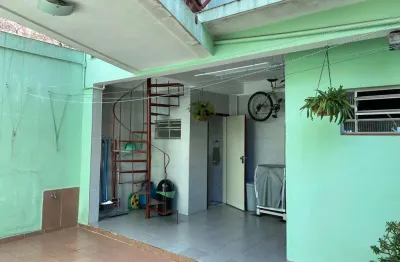 Casa com 3 quartos à venda na Rua Casimiro de Abreu, --, Campo Belo, São Paulo