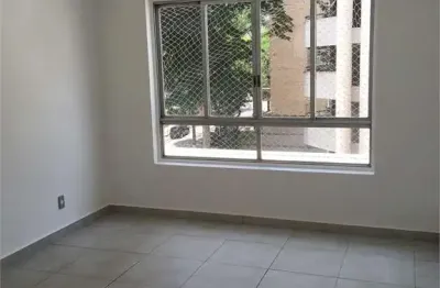 Apartamento com 3 quartos para alugar na Rua Manoel da Nóbrega, --, Paraíso, São Paulo