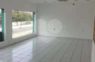 Maravilhoso imóvel comercial , próximo ao shopping e grandes avenidas.