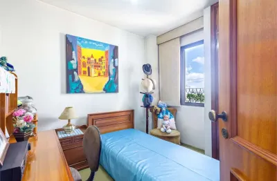 Apartamento  no campo belo com varanda,  3 dormitórios, 1 suíte  e 3 vagas livres