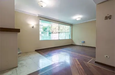 Casa com 4 quartos à venda na Rua Doutor José Cândido de Souza, --, Moema, São Paulo