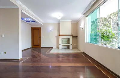 Casa com 4 quartos à venda na Rua Doutor José Cândido de Souza, --, Moema, São Paulo