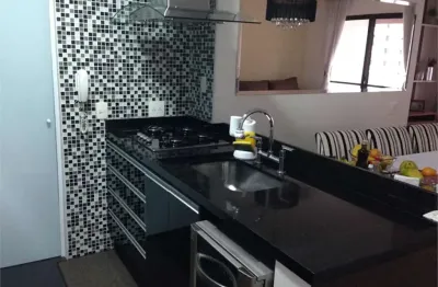 Apartamento à venda próximo à estação de metro santa cruz na vila mariana em condomínio com lazer completo.