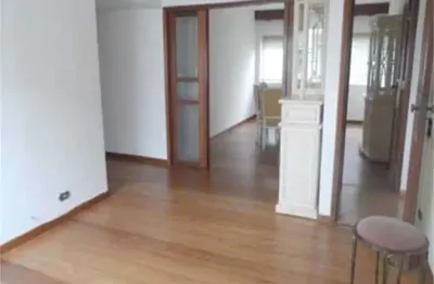 Vende se apartamento em higienópolis, 3 dormitórios , sendo uma suíte,1 vaga de garagem