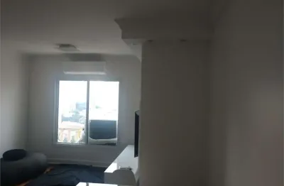 Perdizes, totalmente reformado com ar condicionado em todos os ambientes!