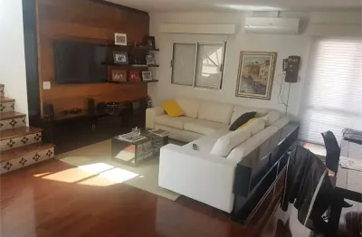 Cobertura duplex à venda de 150 m² em perdizes com 3 quartos sendo 1 suite e 2 vagas.