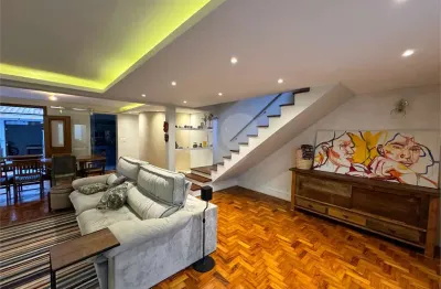 Sobrado à venda, 4 dormitórios, 2 suítes, 2 vagas, 350 m², aclimação