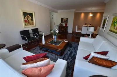 Apartamento 116m2 reformado na rua dos franceses, condomínio arborizado, 2 vagas