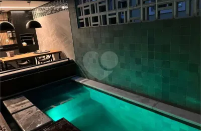 Casa em condomínio fechado com 3 quartos à venda na Rua do Símbolo, --, Panamby, São Paulo